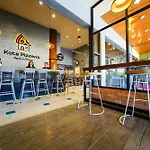 Family Room For 5 Pax Near Thapae Gate