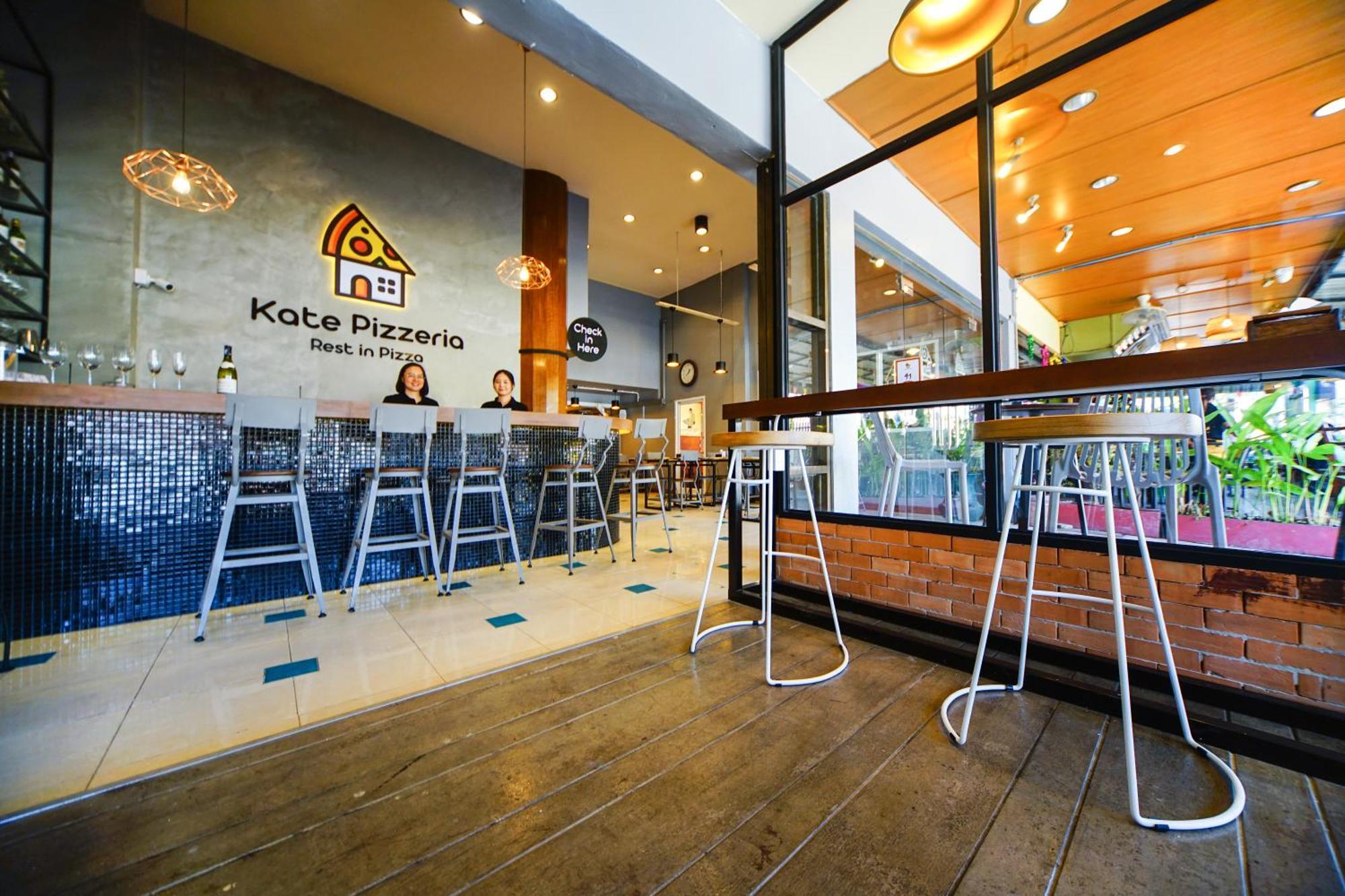 Family For 5 Pax Near Thapae Gate Chiang Mai